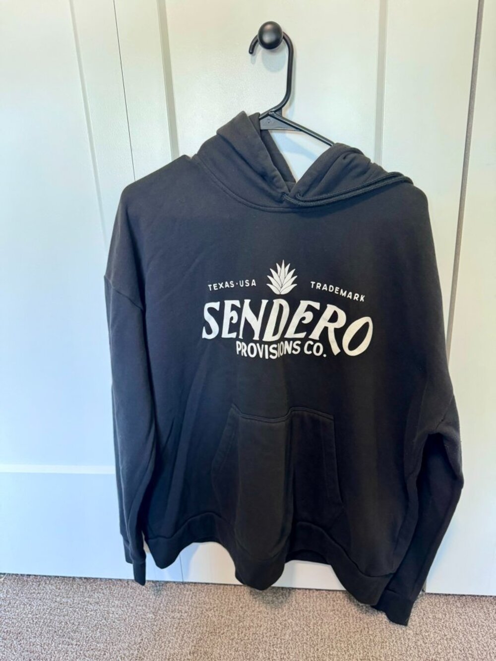 Sendero Provisions Co. Solid Long Sleeve Fleece Hoodie